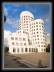 117.Gehry.Bauten * 1952 x 2695 * (1.47MB)