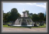 32.Schlossplatz.Brunnen.Recht * 3504 x 2336 * (2.84MB)